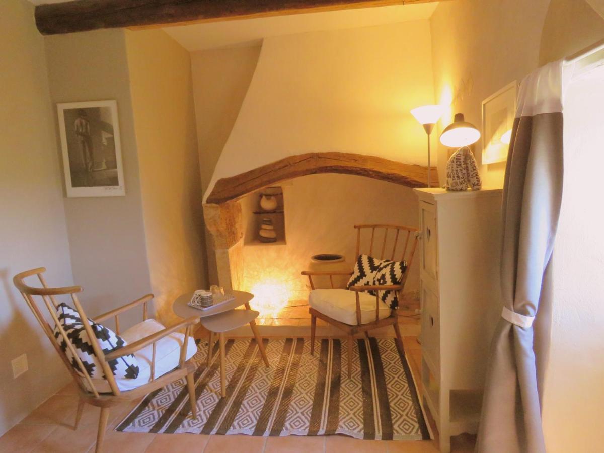 Les Buis De Lussan Bed & Breakfast Lussan  Dış mekan fotoğraf